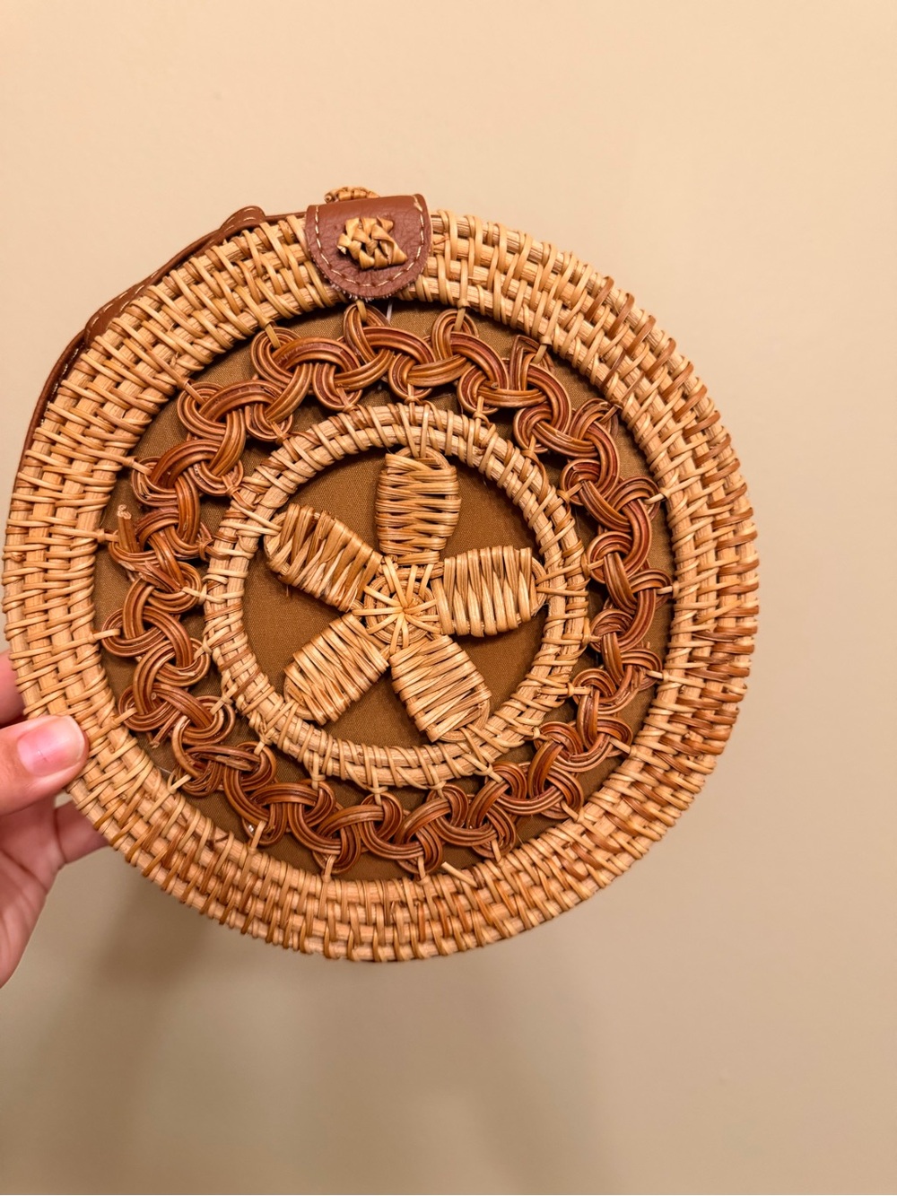 Round Woven Rattan Crossbody Bag in Natural Brown